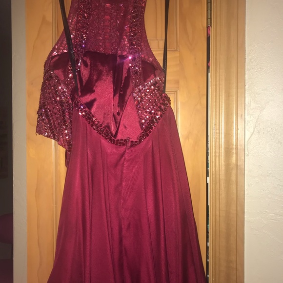 Peach’s Boutique Homecoming/Prom Dress - Picture 2 of 3